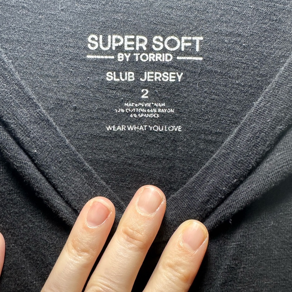 Torrid | Super Soft | Slub Jersey | Puffy Sleeve Top - Picture 2 of 3